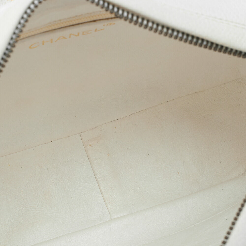 CHANEL Shoulder Bag Matelasse Turn Lock Chain Shoulder Caviar Skin White Gold-Tone Hardware Pre-Owned - Vintage La Charme