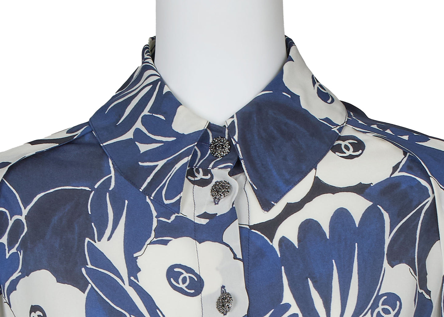 CHANEL Shirt Blouse Long Sleeve Cut-and-Sew 100% Silk Blue Gold-Tone Hardware Pre-Owned - Vintage La Charme