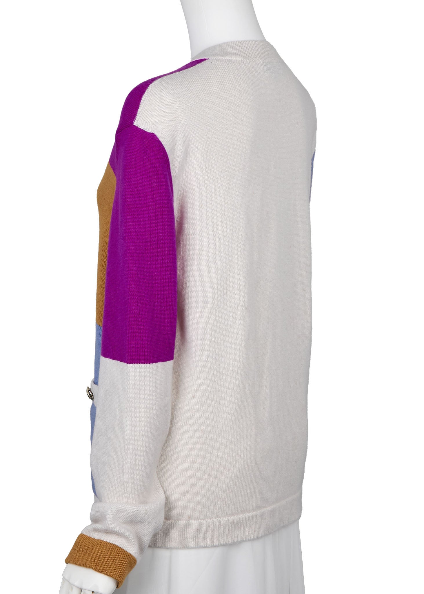 CHANEL Cardigan Long Sleeve Knit Cut-and-Sew Cashmere Ivory Gold-Tone Hardware Pre-Owned - Vintage La Charme