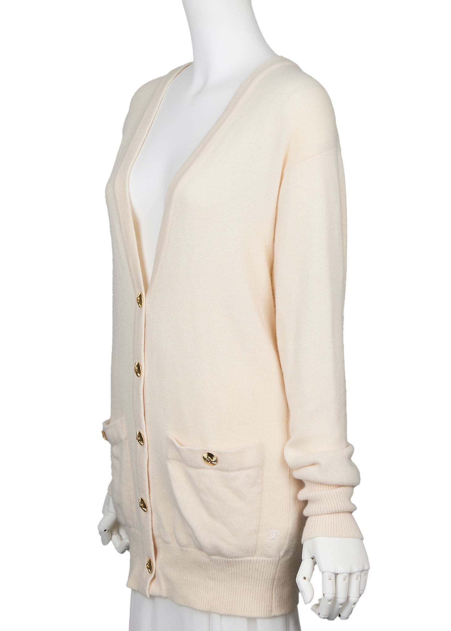 CHANEL Cardigan, Coco Mark, Long Sleeve, Cashmere, Beige, Gold-Tone Hardware, Pre-Owned - Vintage La Charme