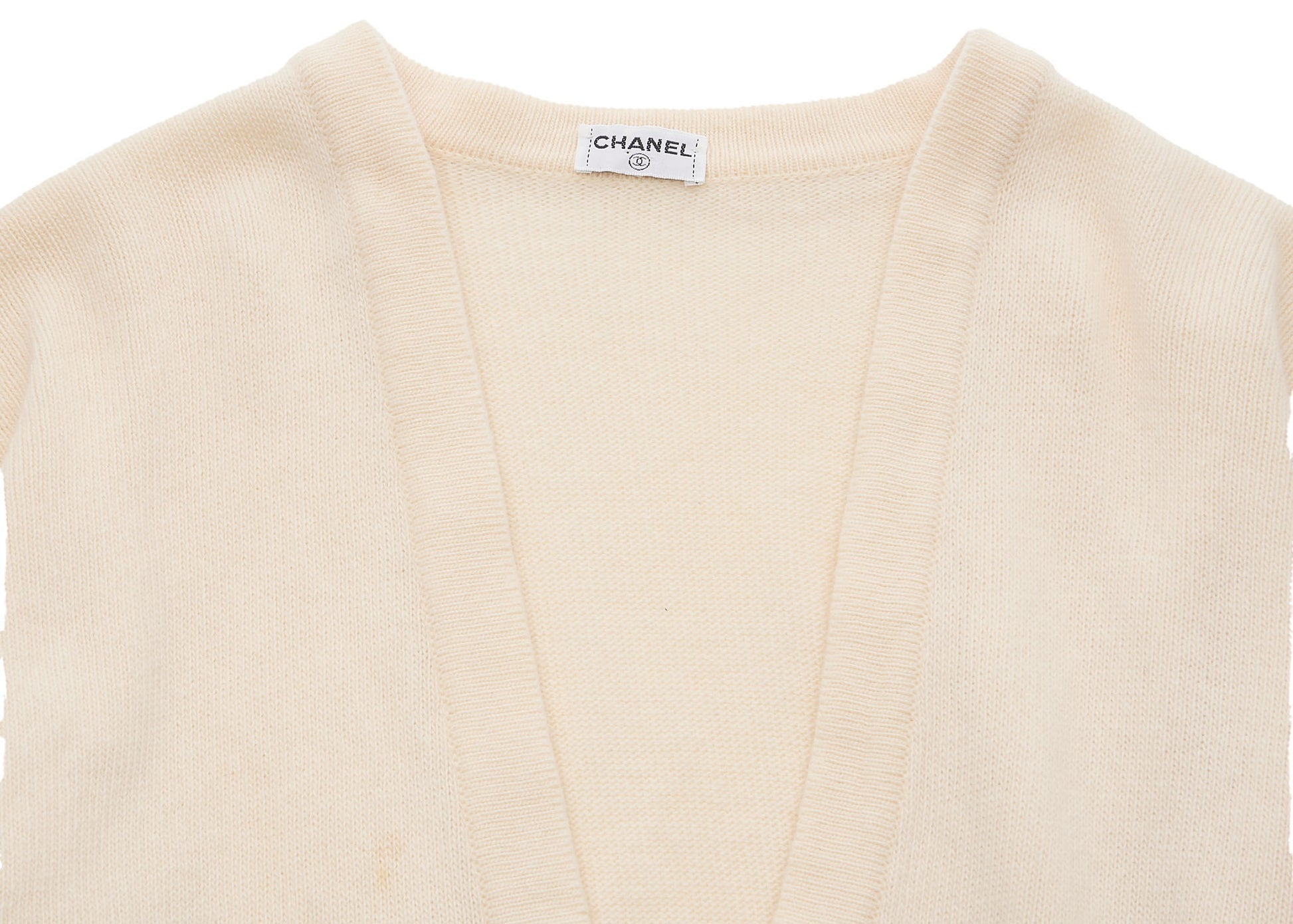 CHANEL Cardigan, Coco Mark, Long Sleeve, Cashmere, Beige, Gold-Tone Hardware, Pre-Owned - Vintage La Charme