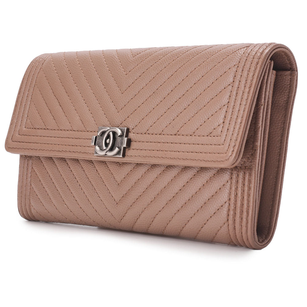 CHANEL Bi-fold Long Wallet, V-Stitch, Caviar Skin, Beige Gray, Silver-Tone Hardware, Pre-Owned - Vintage La Charme