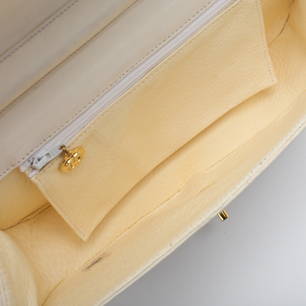 CHANEL Shoulder Bag Border Stitch Half Moon Lambskin White Gold-Tone Hardware Pre-Owned - Vintage La Charme