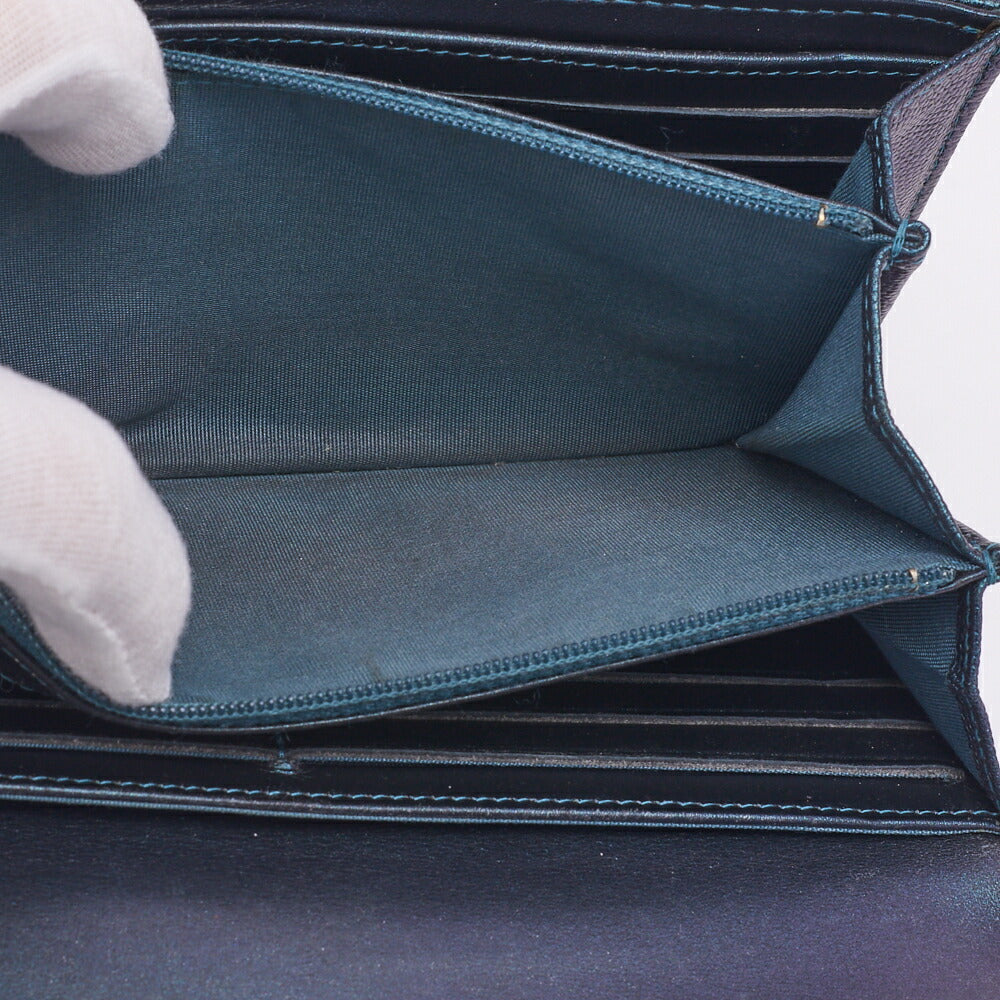 CHANEL Bi-Fold Long Wallet Matelasse CC Filigree Caviar Skin Metallic Green Silver-Tone Hardware Pre-Owned - Vintage La Charme