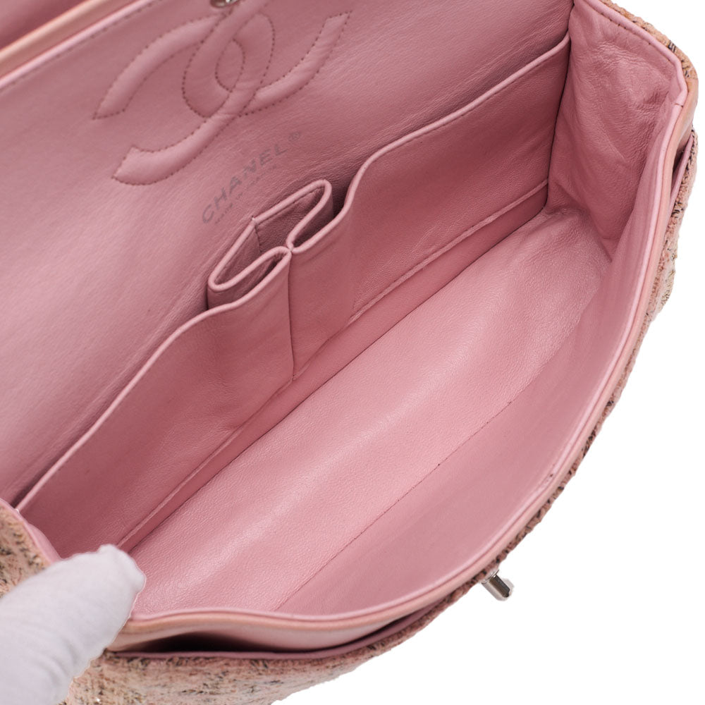 CHANEL Shoulder Bag, Matelasse Turn Lock, Jersey, Pink, Silver-Tone Hardware, Pre-Owned - Vintage La Charme