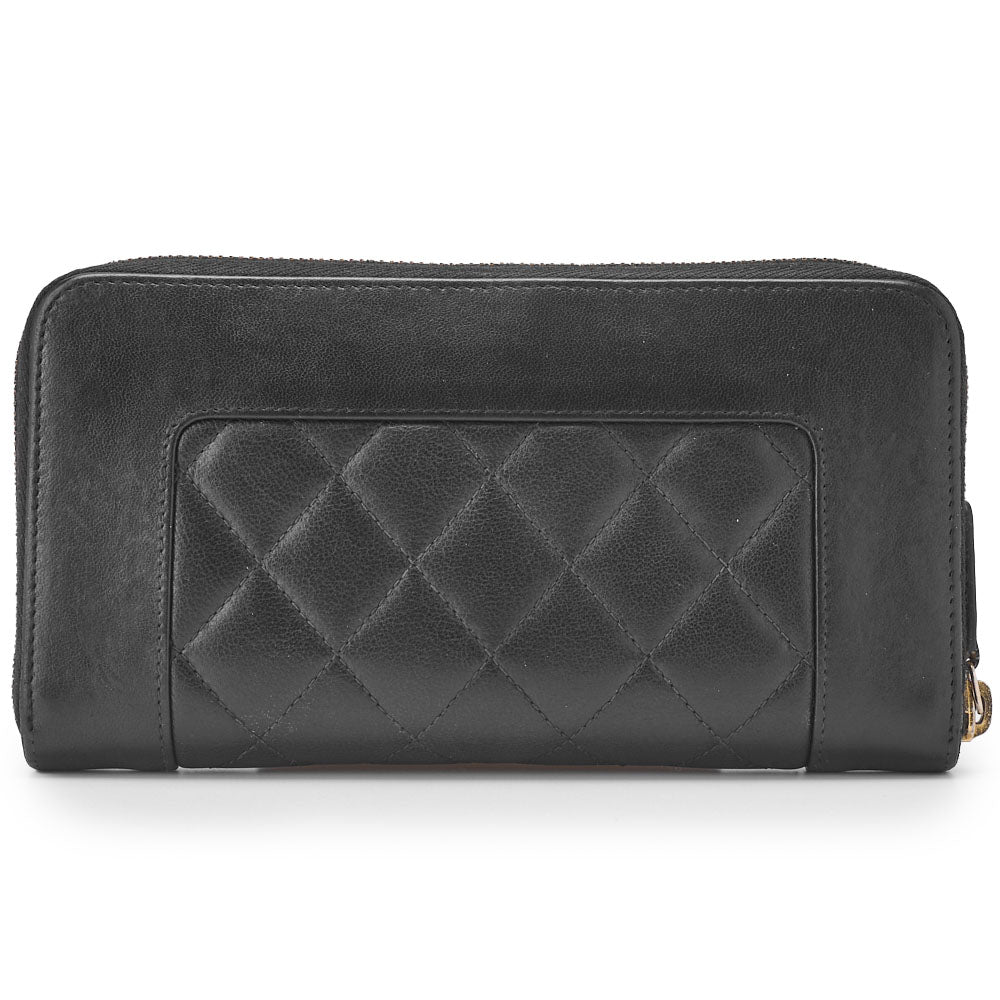 Chanel Round Long Wallet Matelasse Lambskin Black Gold-Tone Hardware Pre-Owned - Vintage La Charme
