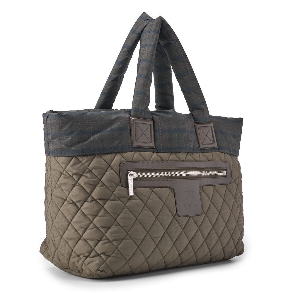 CHANEL Tote Bag Matelasse Nylon Glynn Color Silver-Tone Hardware Pre-Owned - Vintage La Charme