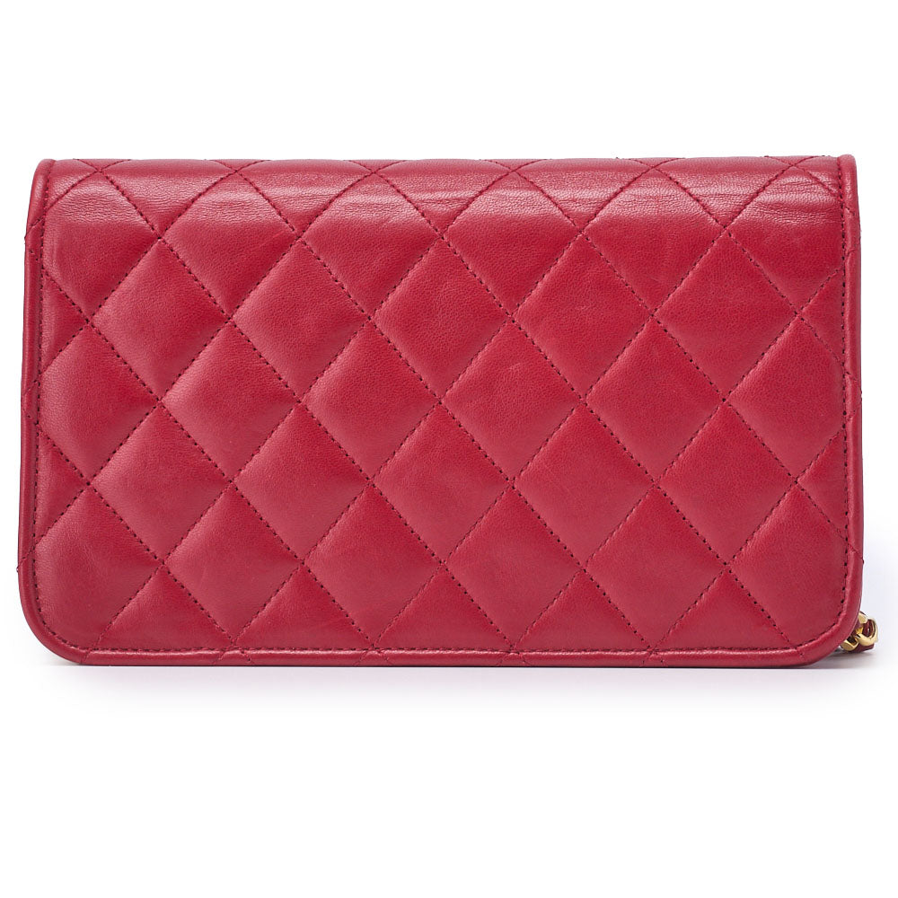 CHANEL Shoulder Bag Matelasse Lambskin Red Gold-Tone Hardware Pre-Owned - Vintage La Charme