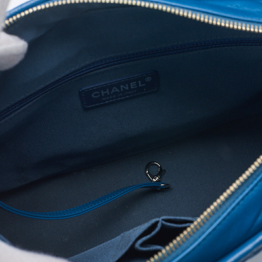 CHANEL Chain Shoulder Bag Matelasse Calf Leather Navy Gold-Tone Hardware Pre-Owned - Vintage La Charme