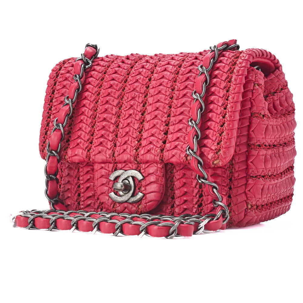 CHANEL Mini Matelasse Turn Lock Chain Shoulder Bag Lambskin Red Silver-Tone Hardware Pre-Owned - Vintage La Charme