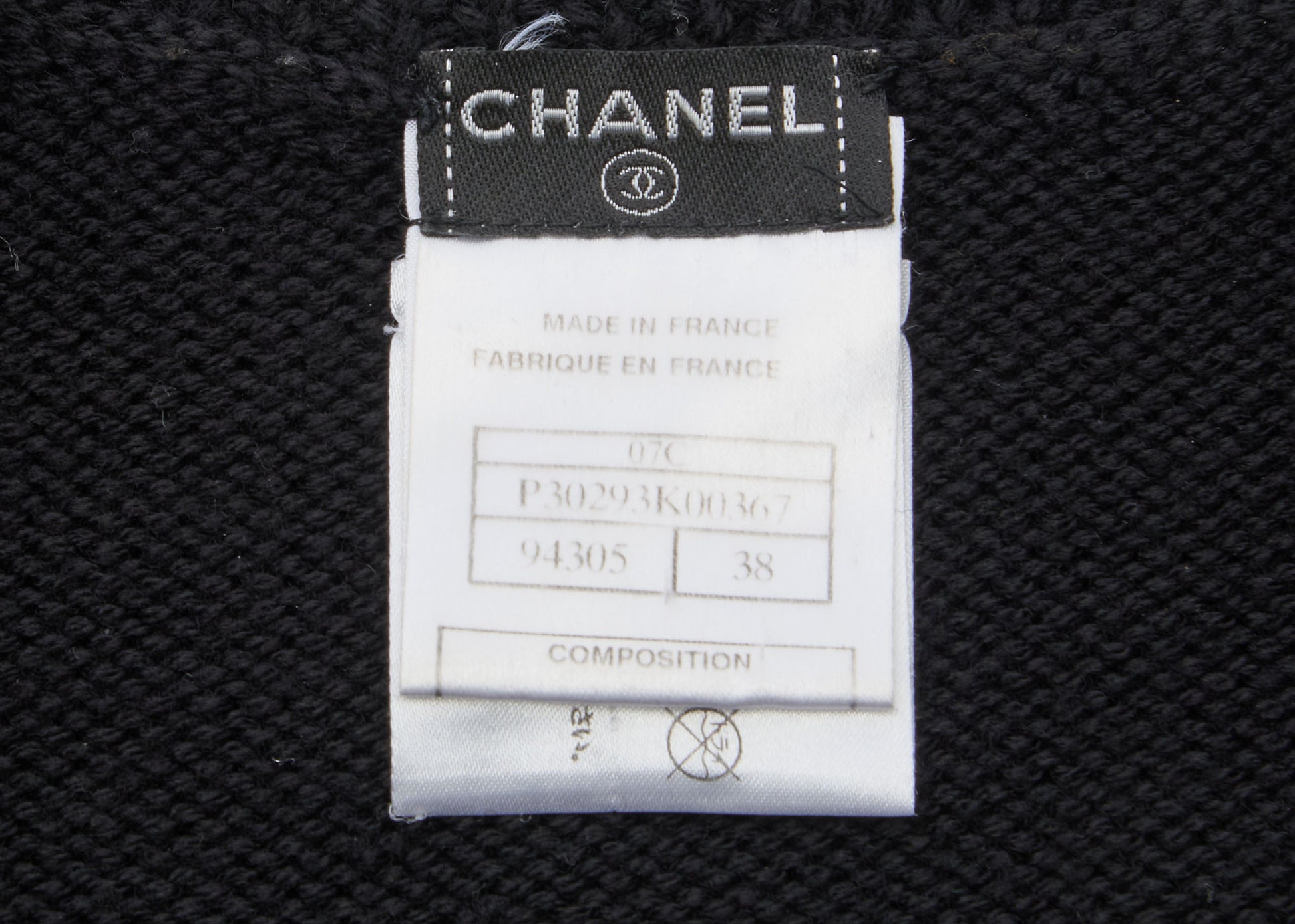 CHANEL Cardigan, Short Length, Knit, Wool, Black, Gold-Tone Hardware, Pre-Owned - Vintage La Charme