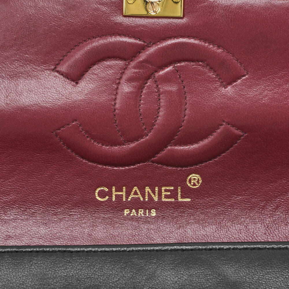 CHANEL Chain Shoulder Bag Mini Matelasse Lambskin Black Gold-Tone Hardware Pre-Owned - Vintage La Charme