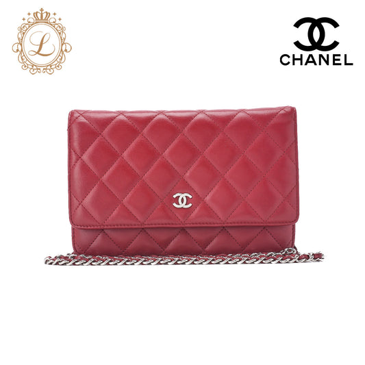 CHANEL Chain Wallet Matelasse Lambskin Red Silver-Tone Hardware Pre-Owned - Vintage La Charme