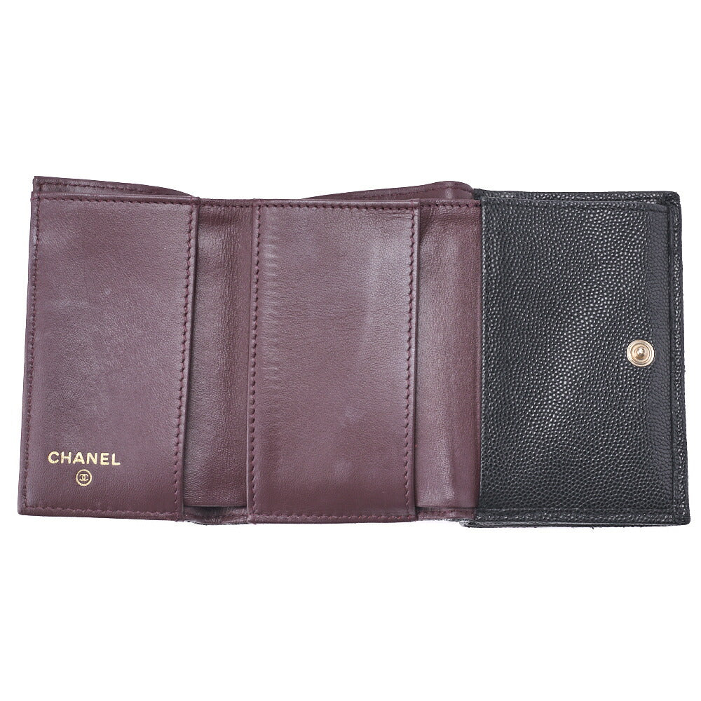 CHANEL Tri-Fold Compact Wallet, Matelasse, Caviar Skin, Black, Gold-Tone Hardware, Pre-Owned - Vintage La Charme