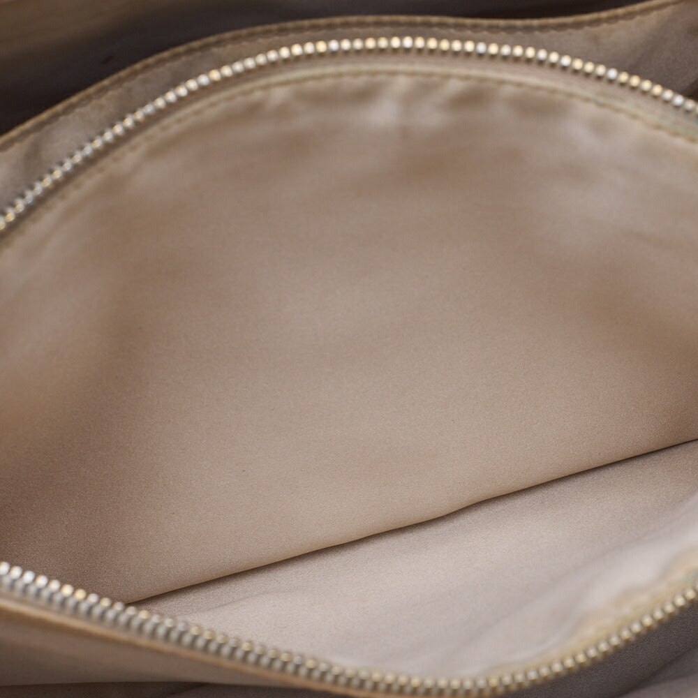 CHANEL Shoulder Tote Bag Matelasse Caviar Skin Beige Silver-Tone Hardware Pre-Owned - Vintage La Charme