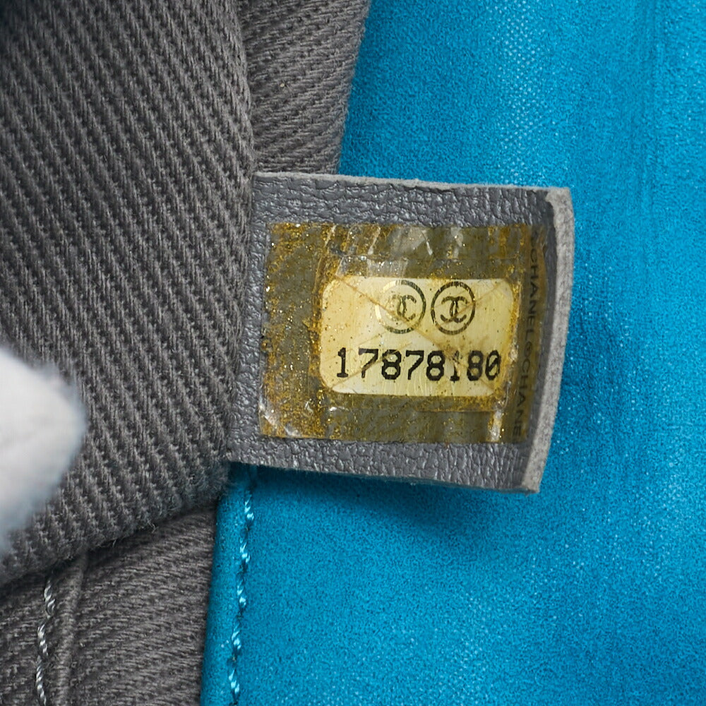 CHANEL Shoulder Tote Bag Matelasse Sparkle Leather Turquoise Blue Silver-Tone Hardware Pre-Owned - Vintage La Charme