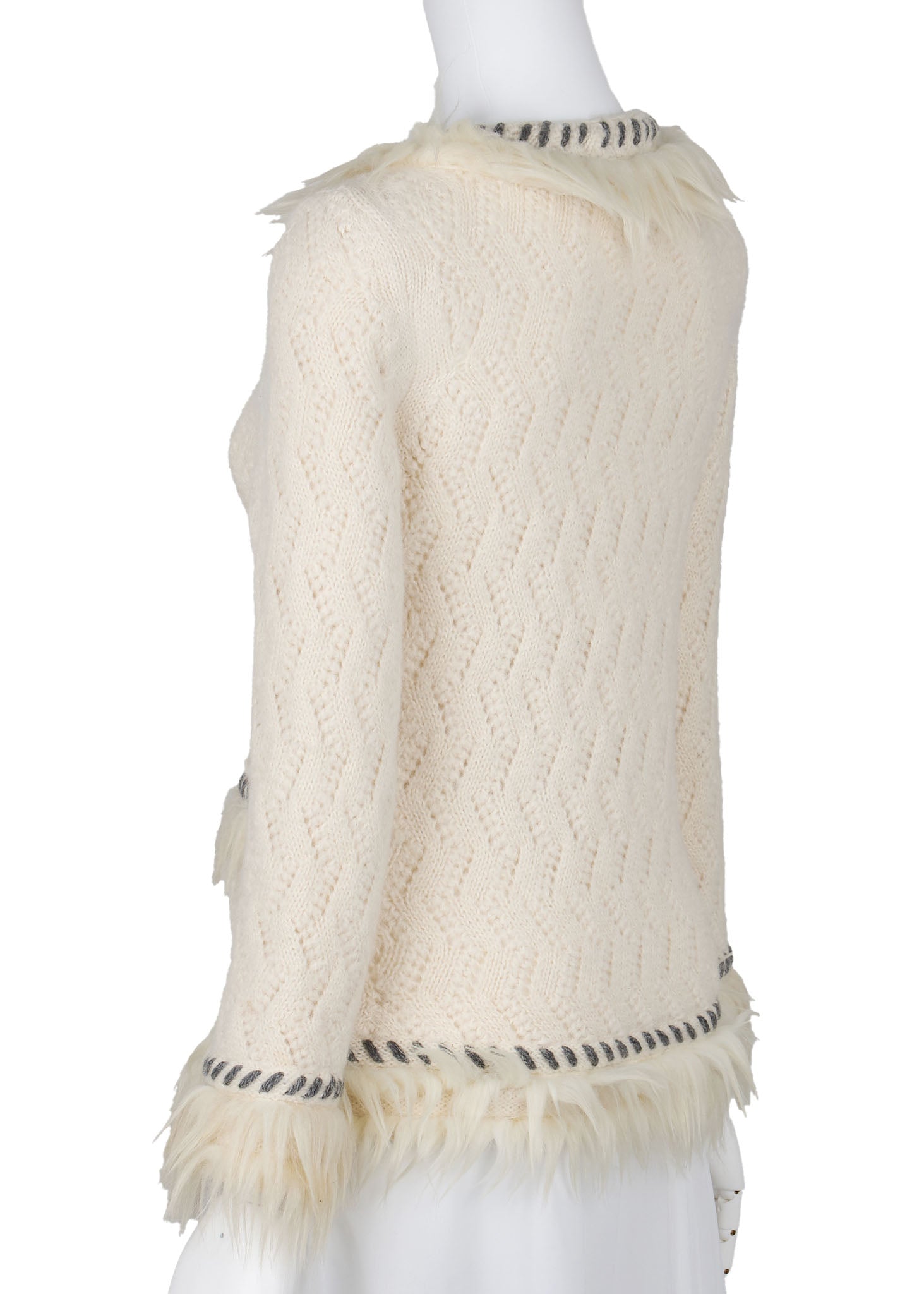 CHANEL Cardigan, Coco Mark, Long Sleeve, Cashmere Blend, Ivory, Pre-Owned - Vintage La Charme