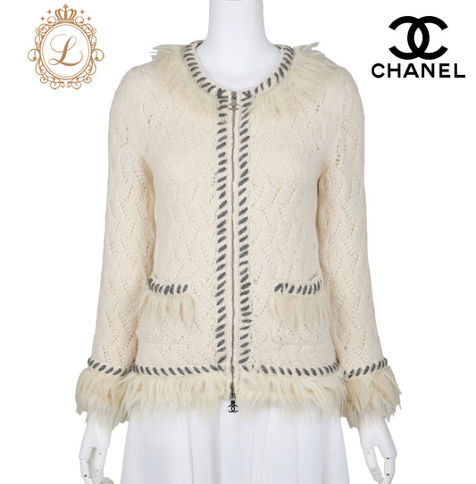 CHANEL Cardigan, Coco Mark, Long Sleeve, Cashmere Blend, Ivory, Pre-Owned - Vintage La Charme