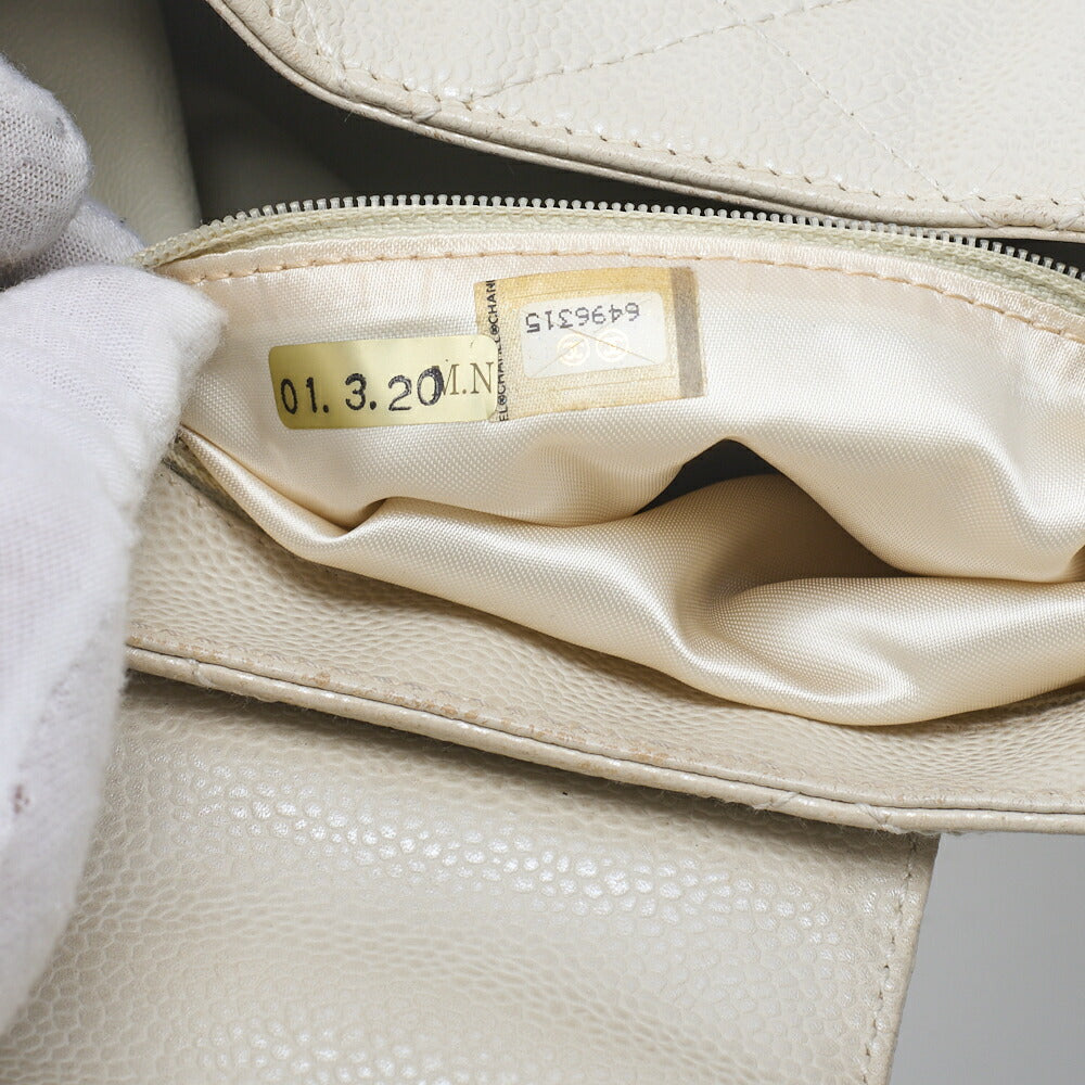 Chanel Shoulder Bag Matelasse Caviar Skin Ivory Gold-Tone Hardware Pre-Owned - Vintage La Charme