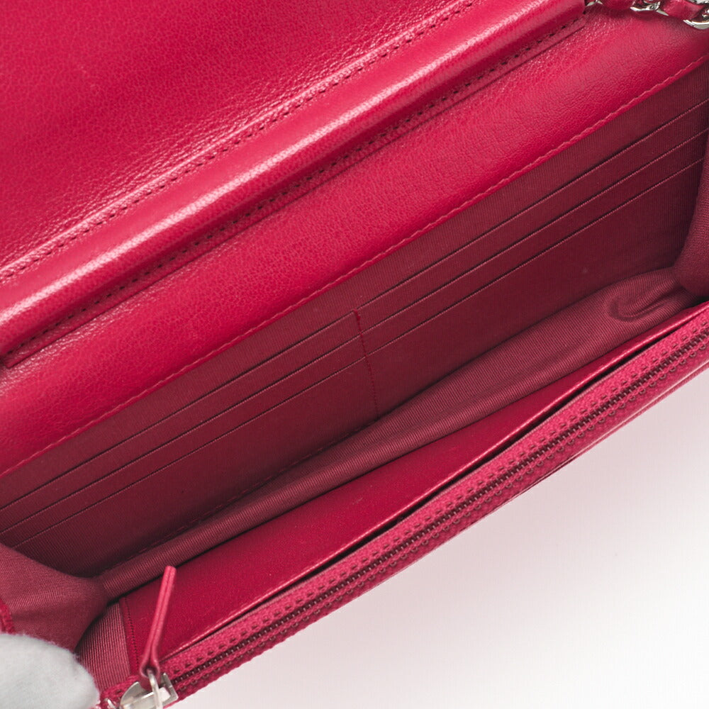 CHANEL Chain Wallet, Matelasse, Calfskin, Red, Silver-Tone Hardware, Pre-Owned - Vintage La Charme