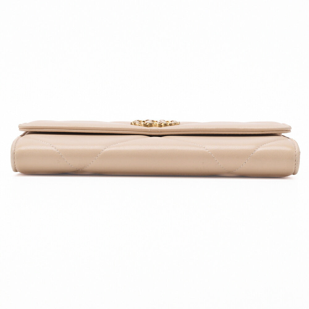 Chanel 19 Bi-fold Long Wallet Matelasse Lambskin Beige Gold-Tone Hardware Pre-Owned - Vintage La Charme