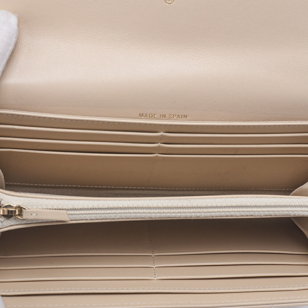 Chanel 19 Bi-fold Long Wallet Matelasse Lambskin Beige Gold-Tone Hardware Pre-Owned - Vintage La Charme