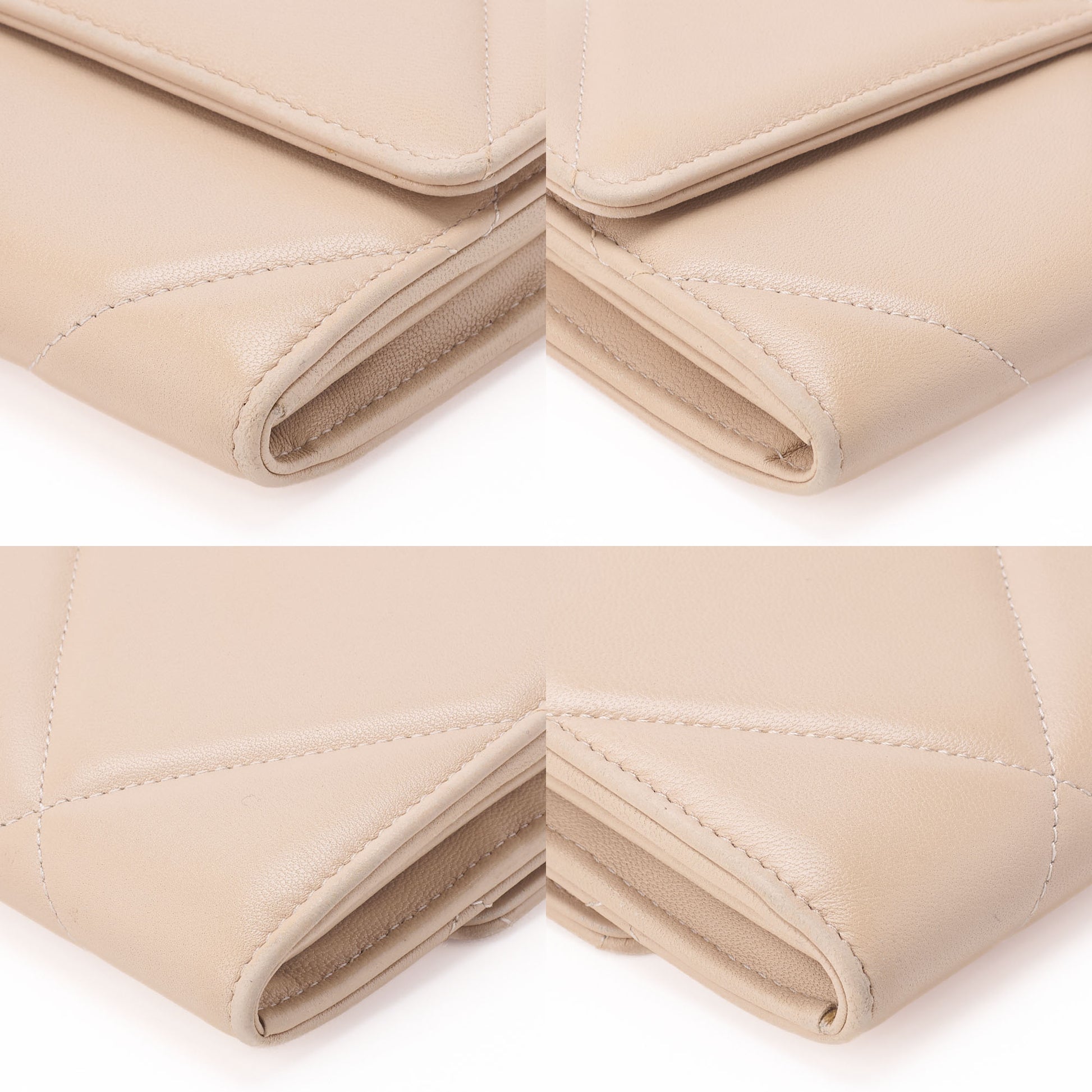 Chanel 19 Bi-fold Long Wallet Matelasse Lambskin Beige Gold-Tone Hardware Pre-Owned - Vintage La Charme