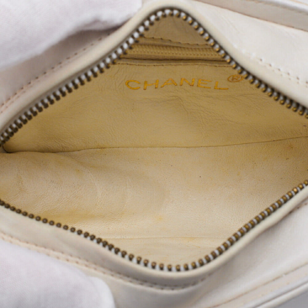 CHANEL Shoulder Bag, Coco Mark Fringe, Lambskin, White, Gold-Tone Hardware, Pre-Owned - Vintage La Charme