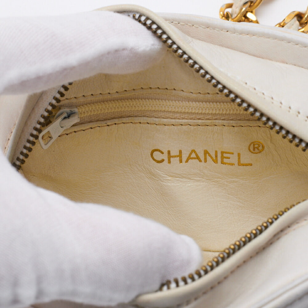 CHANEL Shoulder Bag, Coco Mark Fringe, Lambskin, White, Gold-Tone Hardware, Pre-Owned - Vintage La Charme