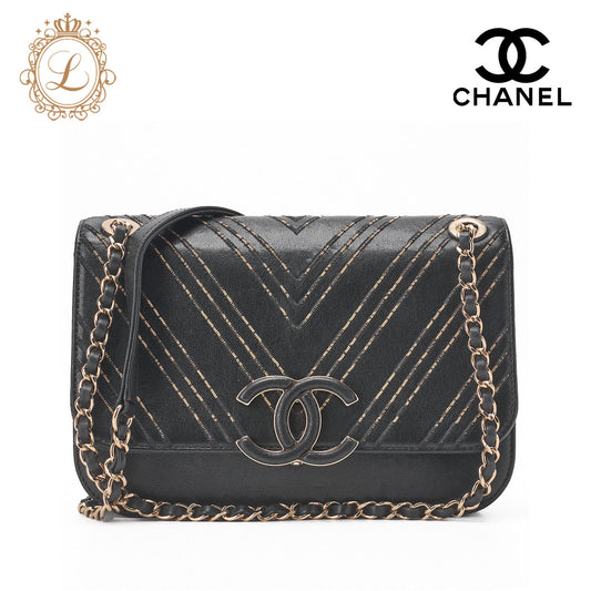 Chanel Shoulder Bag, V Stitch, Chain Shoulder, Lambskin, Black, Gold-Tone Hardware, Pre-Owned - Vintage La Charme