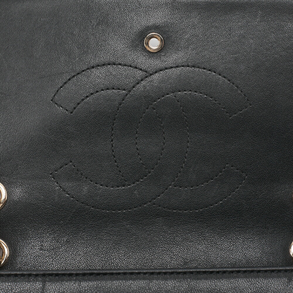 Chanel Shoulder Bag, V Stitch, Chain Shoulder, Lambskin, Black, Gold-Tone Hardware, Pre-Owned - Vintage La Charme