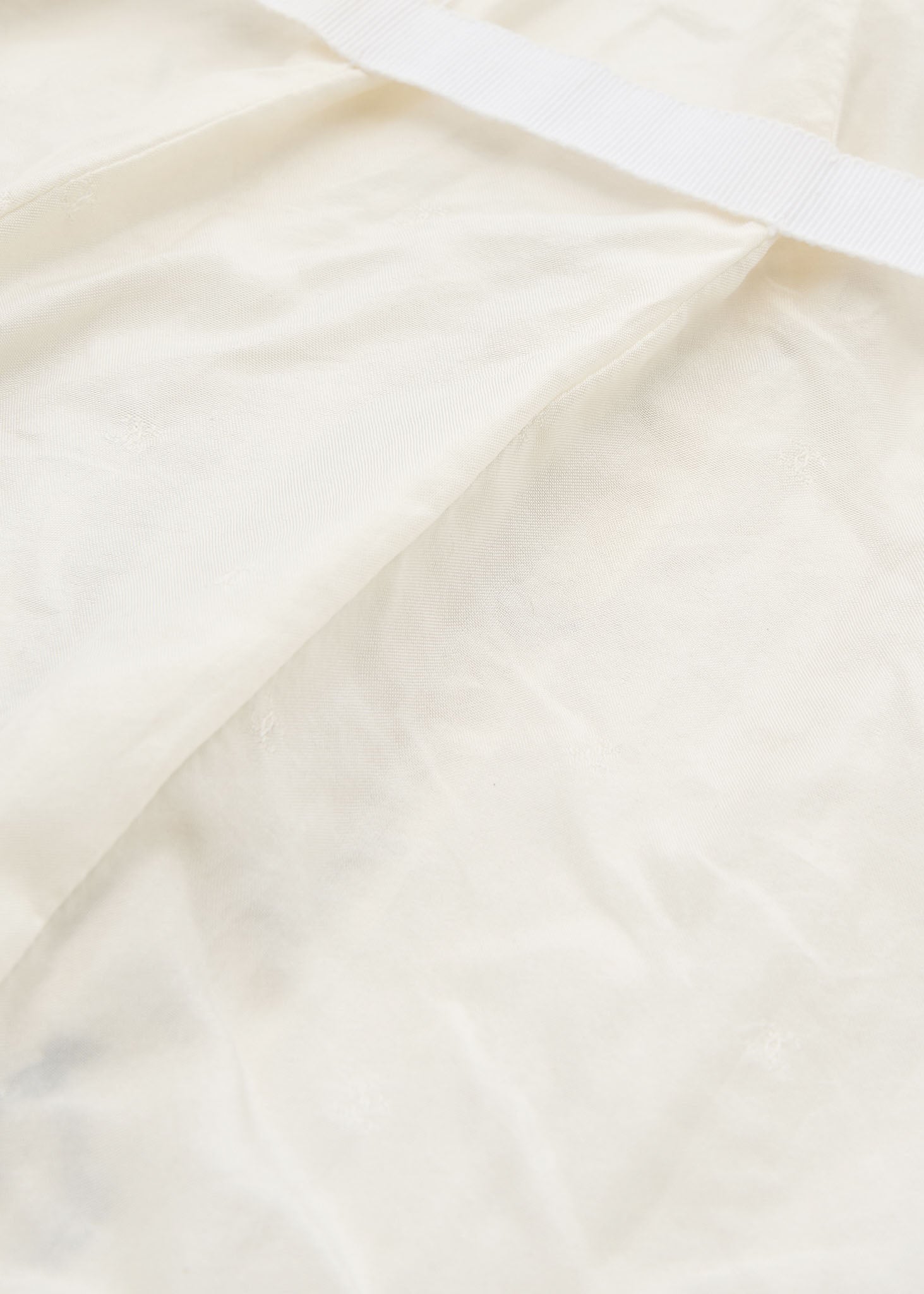 CHANEL Camisole T-Shirt Total Pattern Corset Ivory Fabric Gold-Tone Hardware Pre-Owned - Vintage La Charme