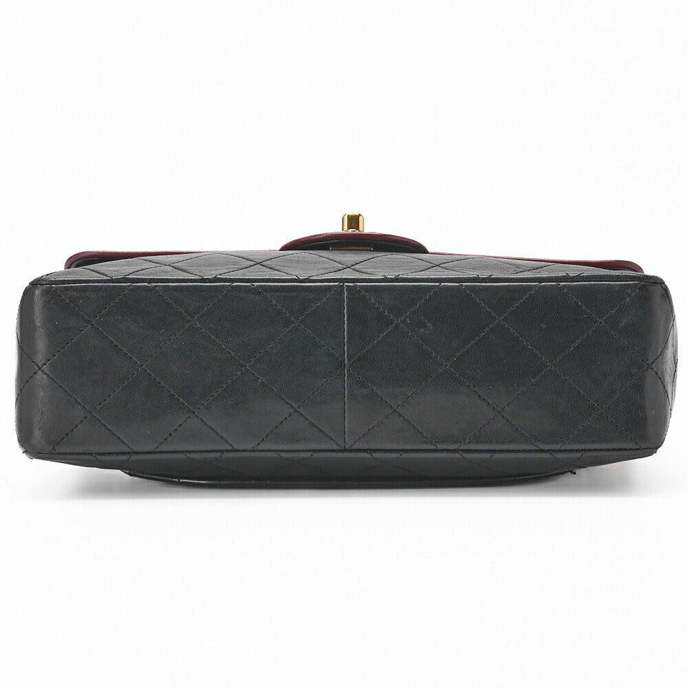 CHANEL Chain Shoulder Bag Matelasse Lambskin Bicolor Black Red Gold-Tone Hardware Pre-Owned - Vintage La Charme