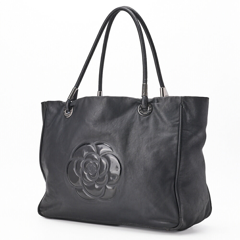 CHANEL Large Tote Bag Camellia Line Lambskin Black Silver-Tone Hardware Pre-Owned - Vintage La Charme