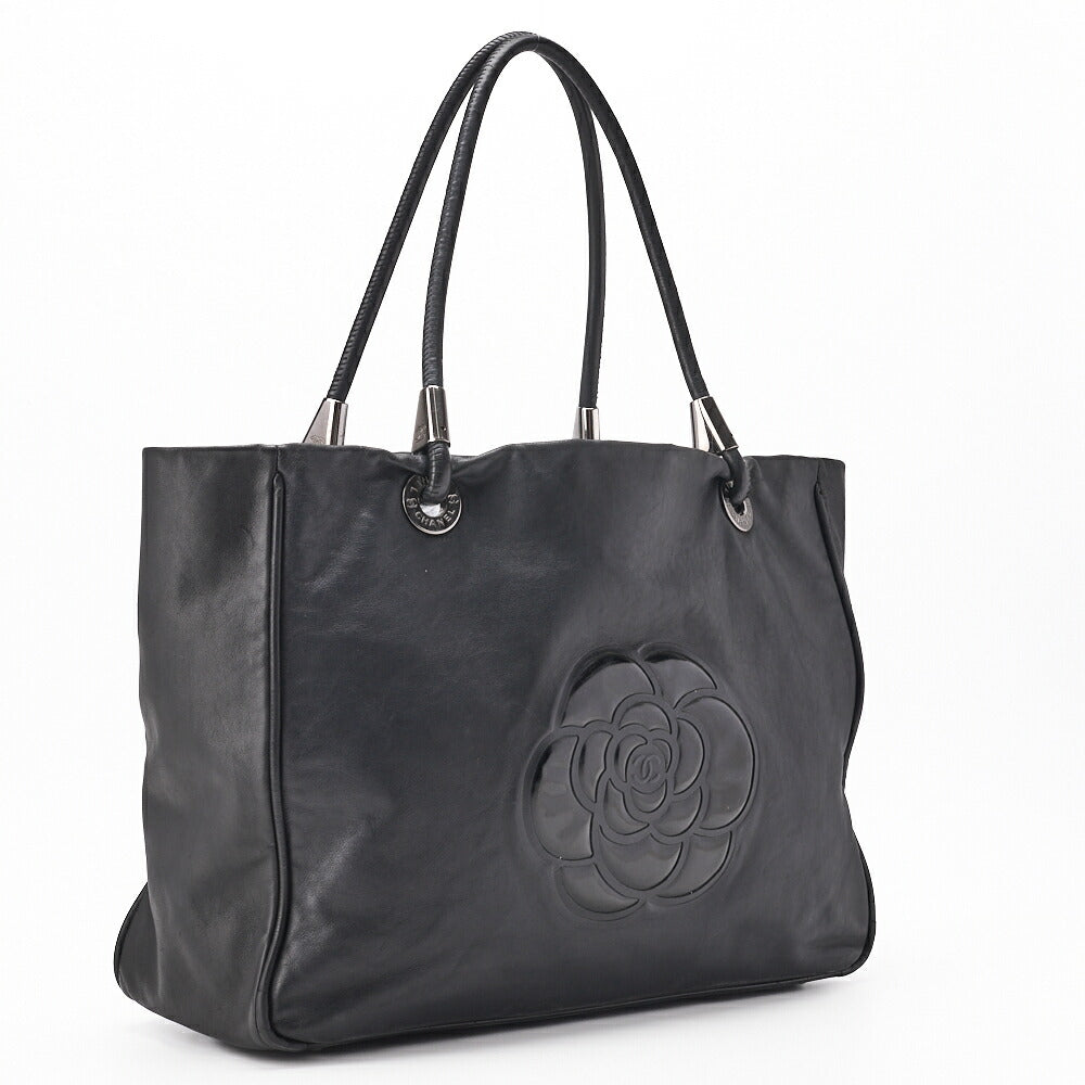 CHANEL Large Tote Bag Camellia Line Lambskin Black Silver-Tone Hardware Pre-Owned - Vintage La Charme