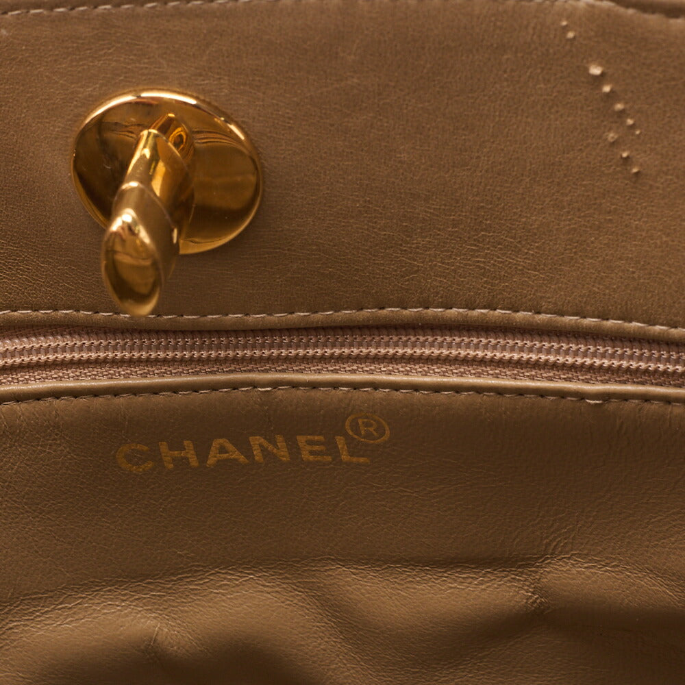CHANEL Handbag Matelasse Turn Lock Lambskin Beige Gold-Tone Hardware Pre-Owned - Vintage La Charme