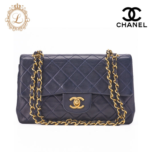 CHANEL Chain Shoulder Bag Matelasse Lambskin Navy Gold-Tone Hardware Pre-Owned - Vintage La Charme
