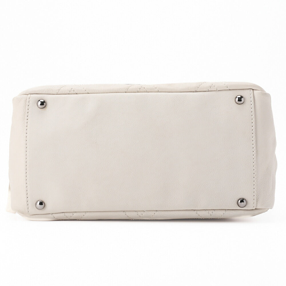 CHANEL Chain Shoulder Bag Wild Stitch Calfskin White Silver-Tone Hardware Pre-Owned - Vintage La Charme