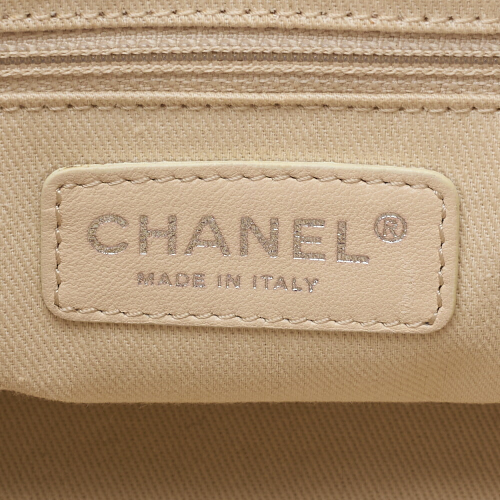 CHANEL Chain Shoulder Bag Wild Stitch Calfskin White Silver-Tone Hardware Pre-Owned - Vintage La Charme