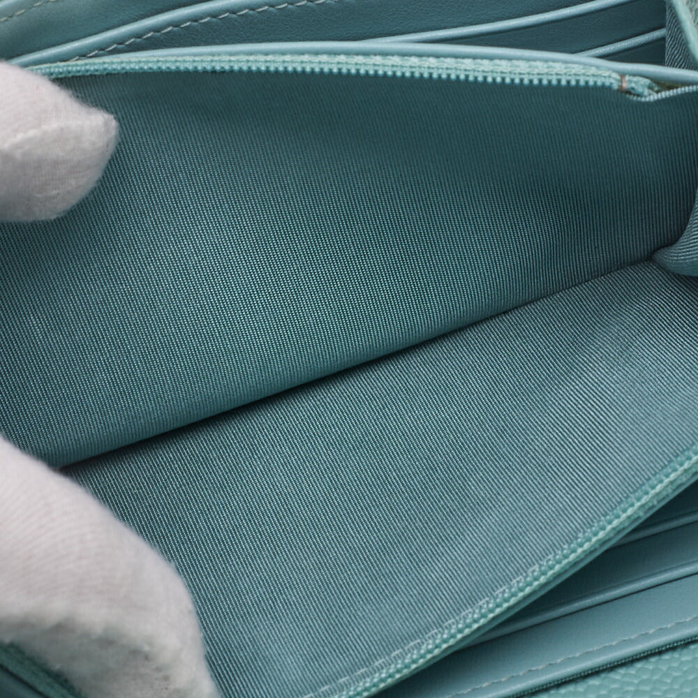 CHANEL Boy Chanel Matelasse Bi-Fold Long Wallet Caviar Skin Mint Green Gold-Tone Hardware Pre-Owned - Vintage La Charme