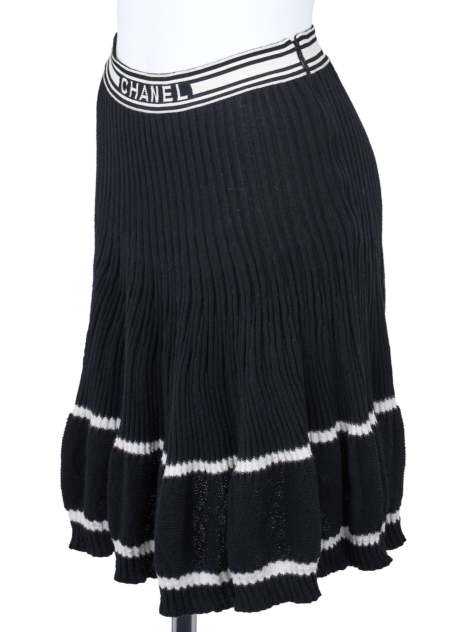 CHANEL Cardigan Skirt Set, Coco Button, Knit, Cotton, Black, Gold-Tone Hardware, Pre-Owned - Vintage La Charme