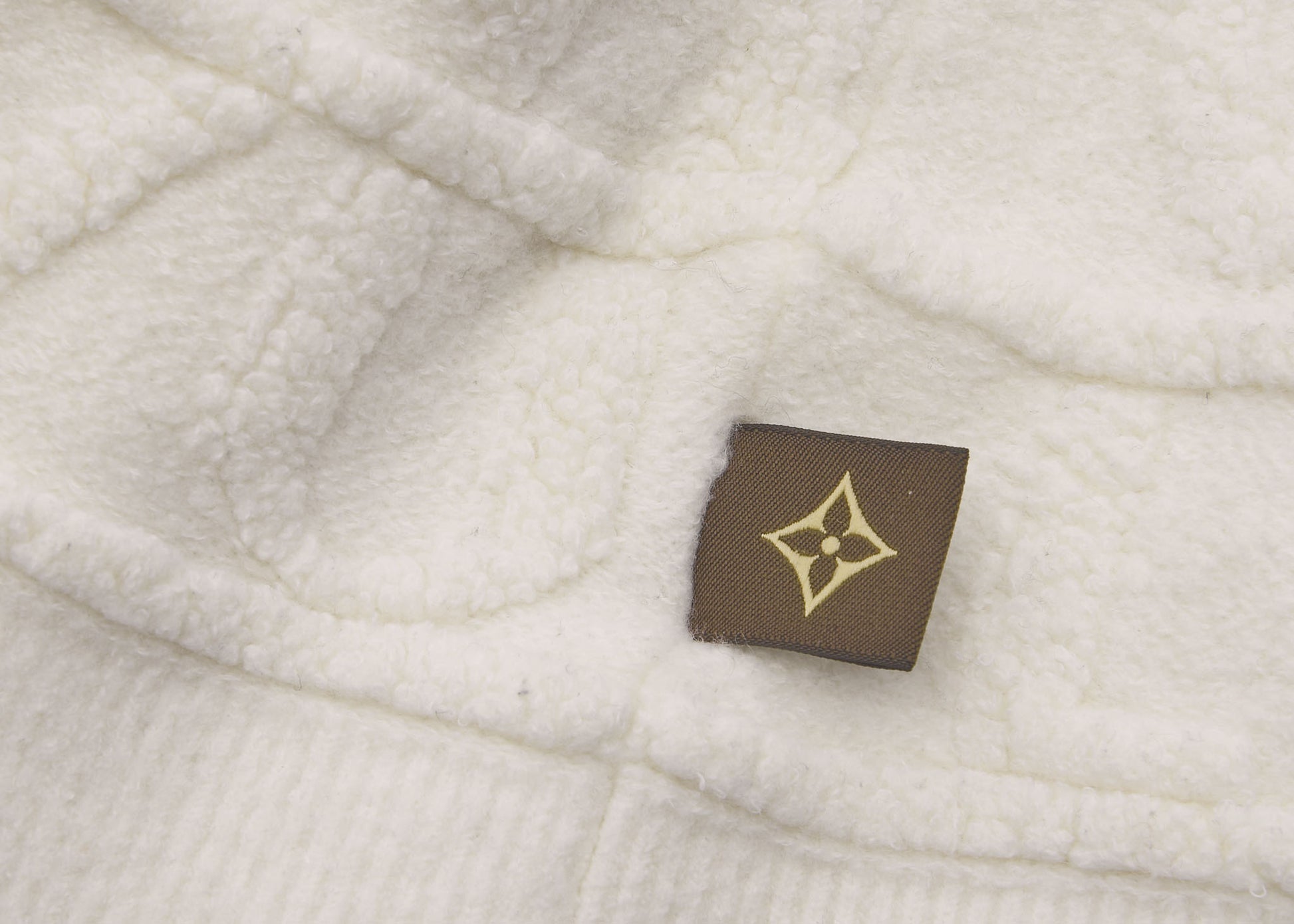 Louis Vuitton Tops Skirt Set Up, Knit, White, Gold-Tone Hardware, Pre-Owned - Vintage La Charme