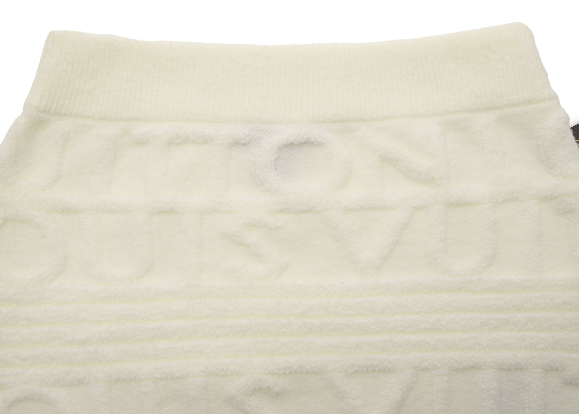 Louis Vuitton Tops Skirt Set Up, Knit, White, Gold-Tone Hardware, Pre-Owned - Vintage La Charme