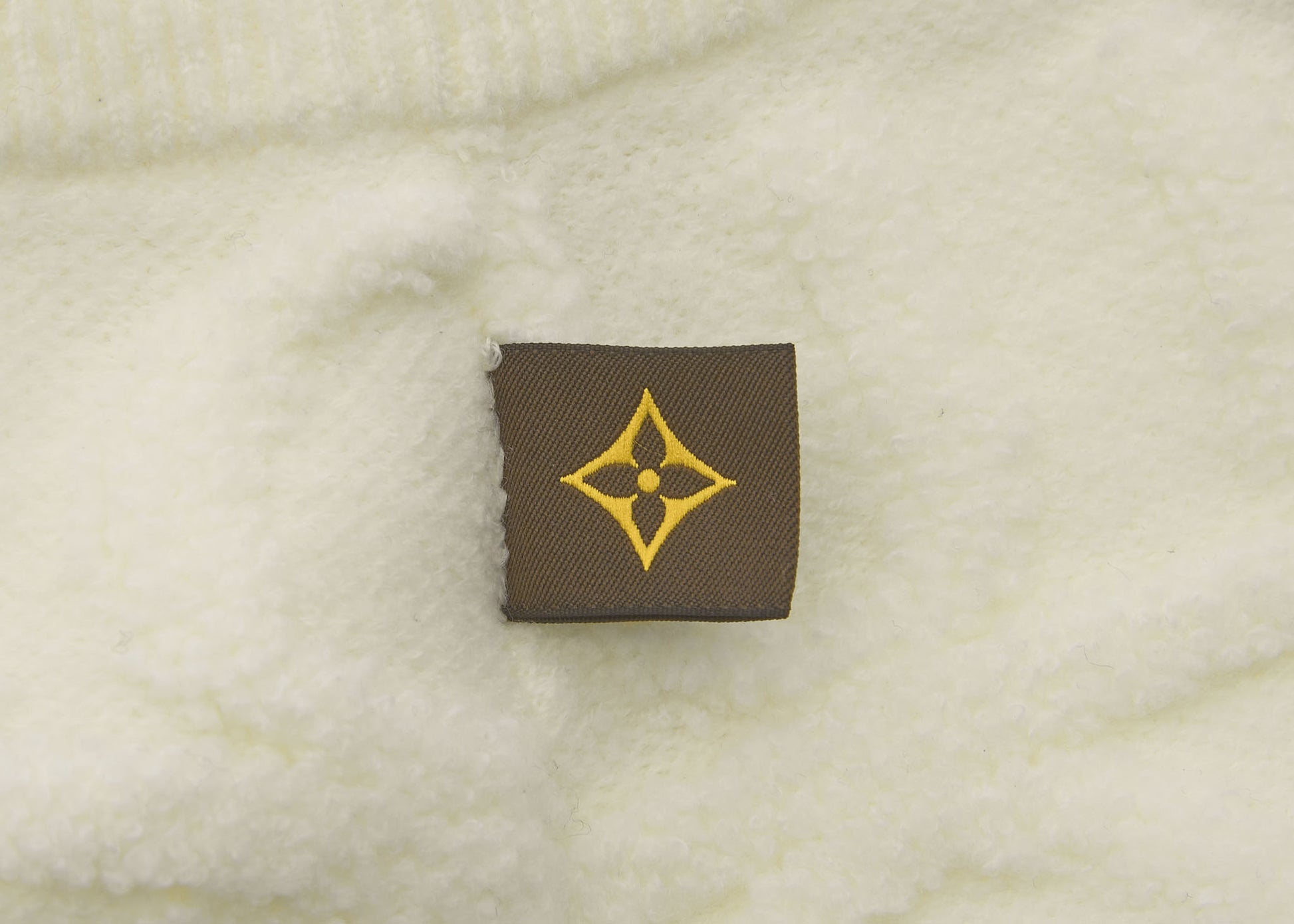 Louis Vuitton Tops Skirt Set Up, Knit, White, Gold-Tone Hardware, Pre-Owned - Vintage La Charme