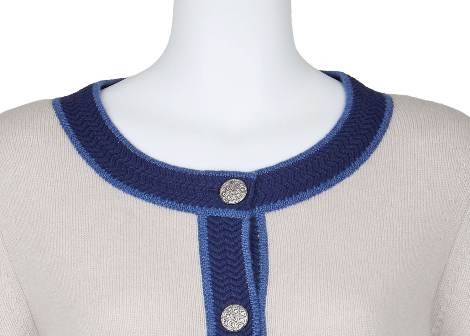 CHANEL Cardigan, Coco Button, Cashmere, Grey, Silver-Tone Hardware, Pre-Owned - Vintage La Charme