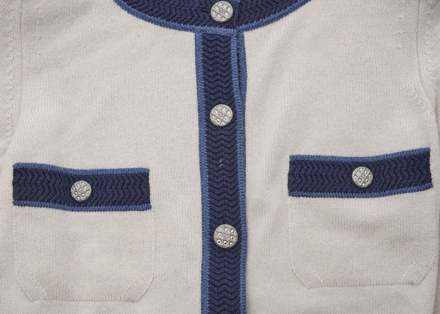 CHANEL Cardigan, Coco Button, Cashmere, Grey, Silver-Tone Hardware, Pre-Owned - Vintage La Charme