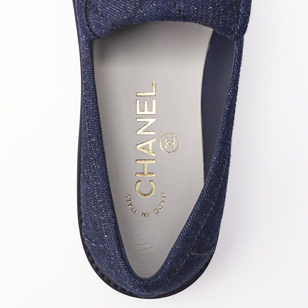 CHANEL Loafers, Turnlock Matelasse, Denim, Navy, Gold-Tone Hardware, Pre-Owned - Vintage La Charme