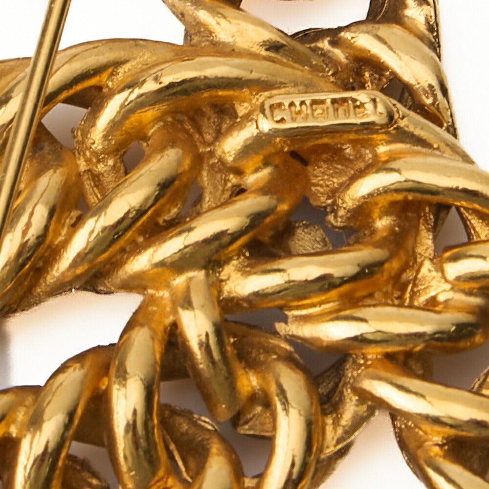 CHANEL Brooch Coco Mark Chain Gold Plated Gold Tone Hardware Pre-Owned - Vintage La Charme