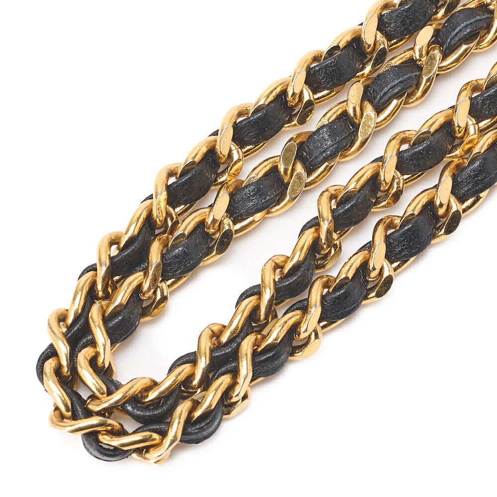 Chanel Shoulder Bag Pouch Turn Lock Caviar Skin Black Gold-Tone Hardware Pre-Owned - Vintage La Charme