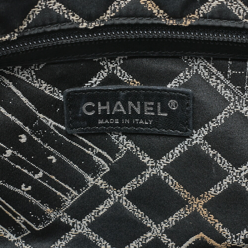 CHANEL Tote Bag Cambon Logo Large Lambskin Black Gold-Tone Hardware Pre-Owned - Vintage La Charme